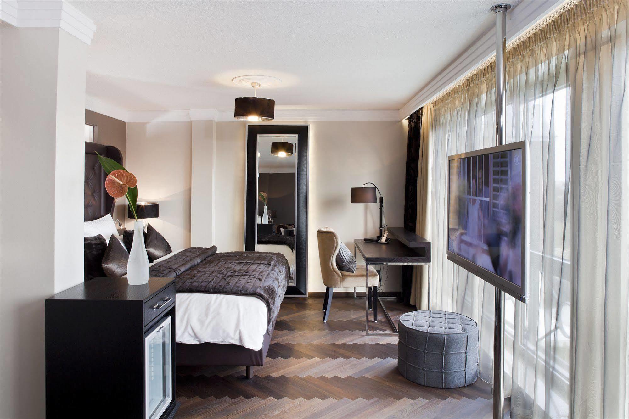 Der Heidehof Conference & Spa Resort ガイマースハイム エクステリア 写真