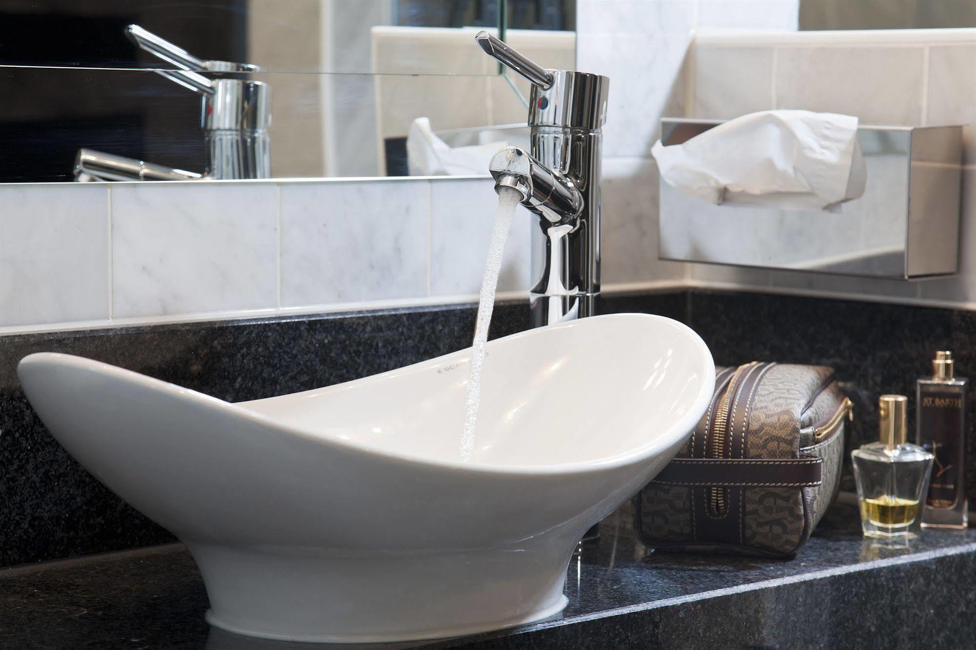 Der Heidehof Conference & Spa Resort ガイマースハイム エクステリア 写真