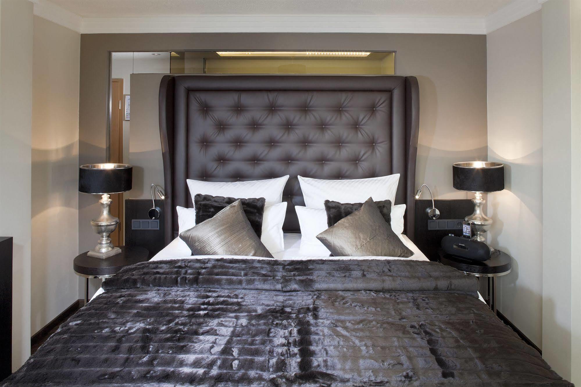 Der Heidehof Conference & Spa Resort ガイマースハイム エクステリア 写真